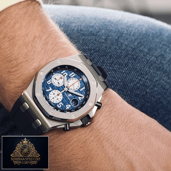 Audemars Piguet Royal Oak Blue Dial Replica on the man wrist