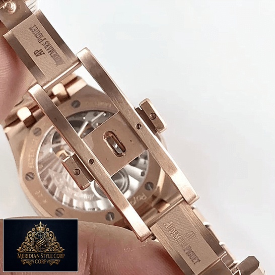 Audemars Piguet Royal Oak Rose Gold Replica opened clasp white dial
