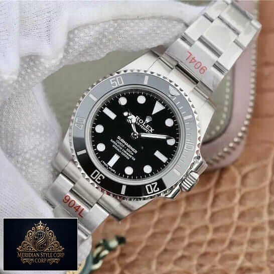 Rolex Submariner Black Dial 904L Stainless Steel Replica on the hand