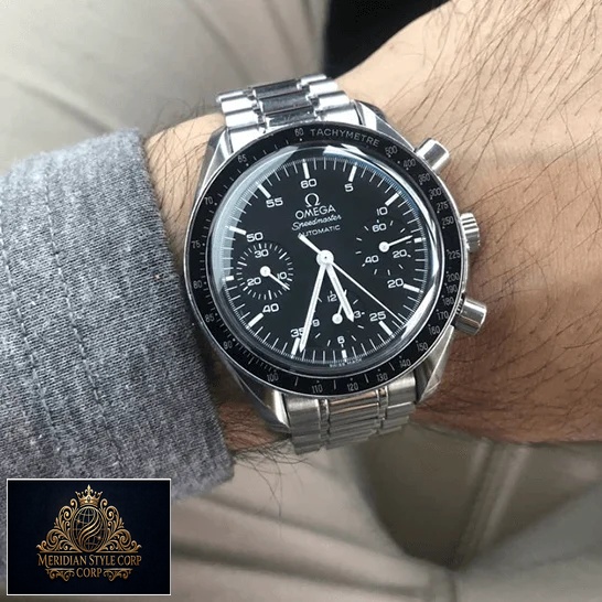 Omega Speedmaster Automatic Black Dial Replica on the man wrist
