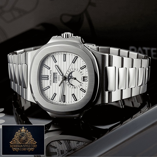 Patek Philippe Nautilus 5726 Steel Case Replica on the box