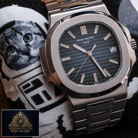Patek Philippe Nautilus 5711/1A-010 Blue Dial Signature Replica 1:1 Patek Philippe 5711 1A 010 replica