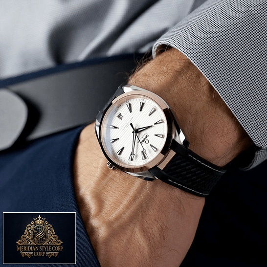 Omega Seamaster 220.22.41.21.02.001 Black Rubber Replica on the man wrist