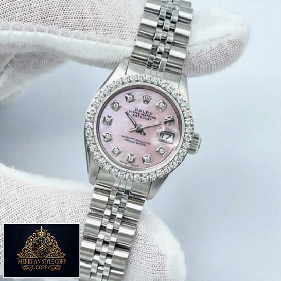 Rolex Datejust Diamond Bezel & Dial Replica between the fingers