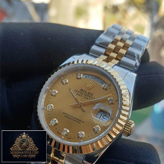 Rolex Day-Date 128238 MOP Gold Bezel Replica on the hand