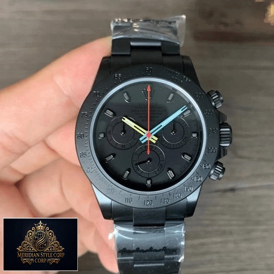 Rolex Blaken Daytona Date All Black 116520 Replica on his hands
