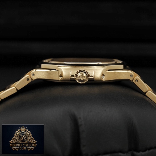 Patek Philippe Nautilus 70101R-012 Rose Gold Case Replica side view