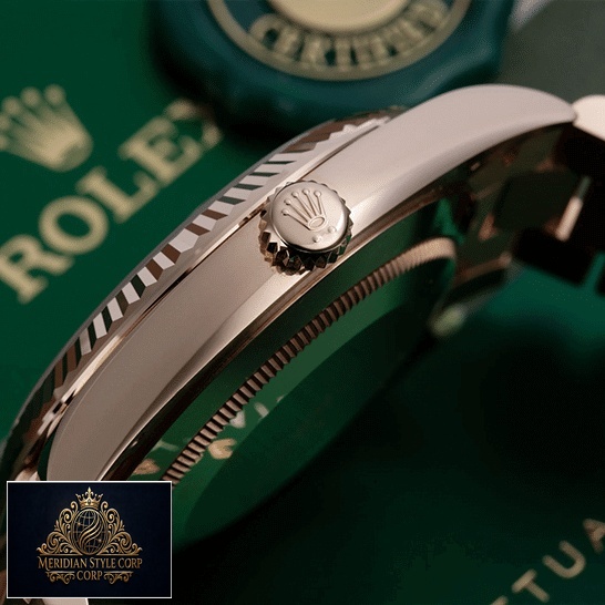 Rolex Day-Date 228235 "White Dial" Signature Replica 1:1 Rolex Day-Date 228235 Rose Gold Crown Pusher Replica Right Side